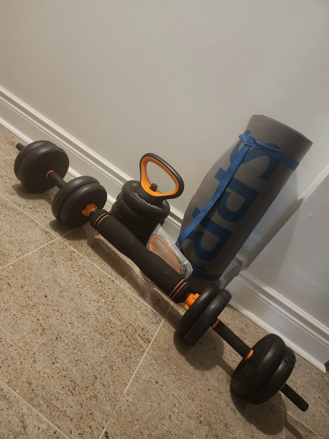 Fitness Kit: Adjustable Dumbbells, Kettlebells, and Exercise Mat image indicator(2)