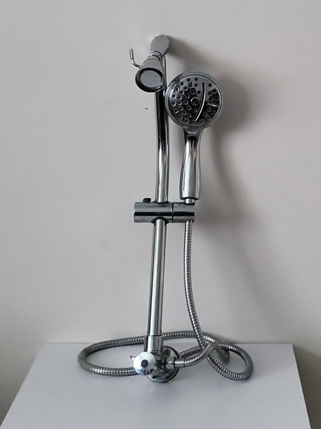 Chrome Shower Faucet Set with Handheld Shower Head image indicator(4)