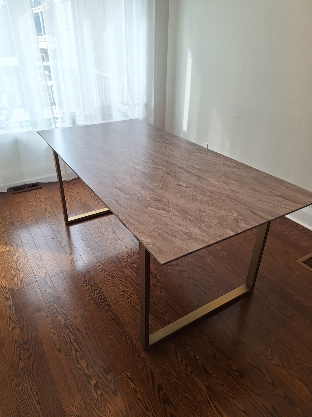 Structube Modern Dining Table with Gold Metal Legs - photo 2