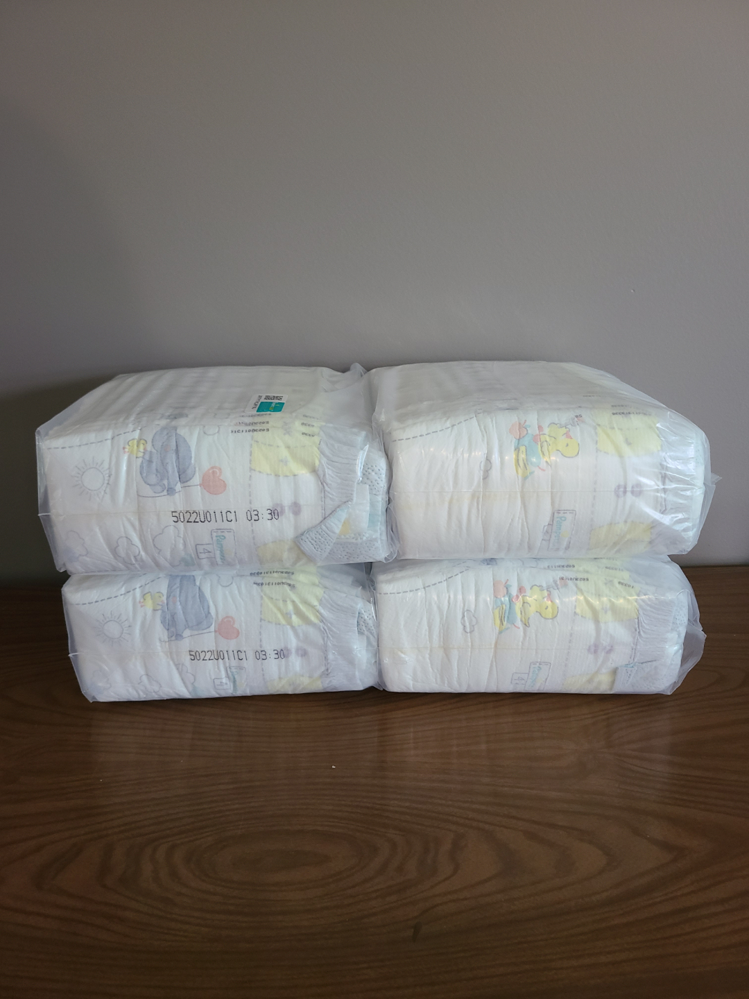 2 Packs of Pampers Swaddlers Diapers