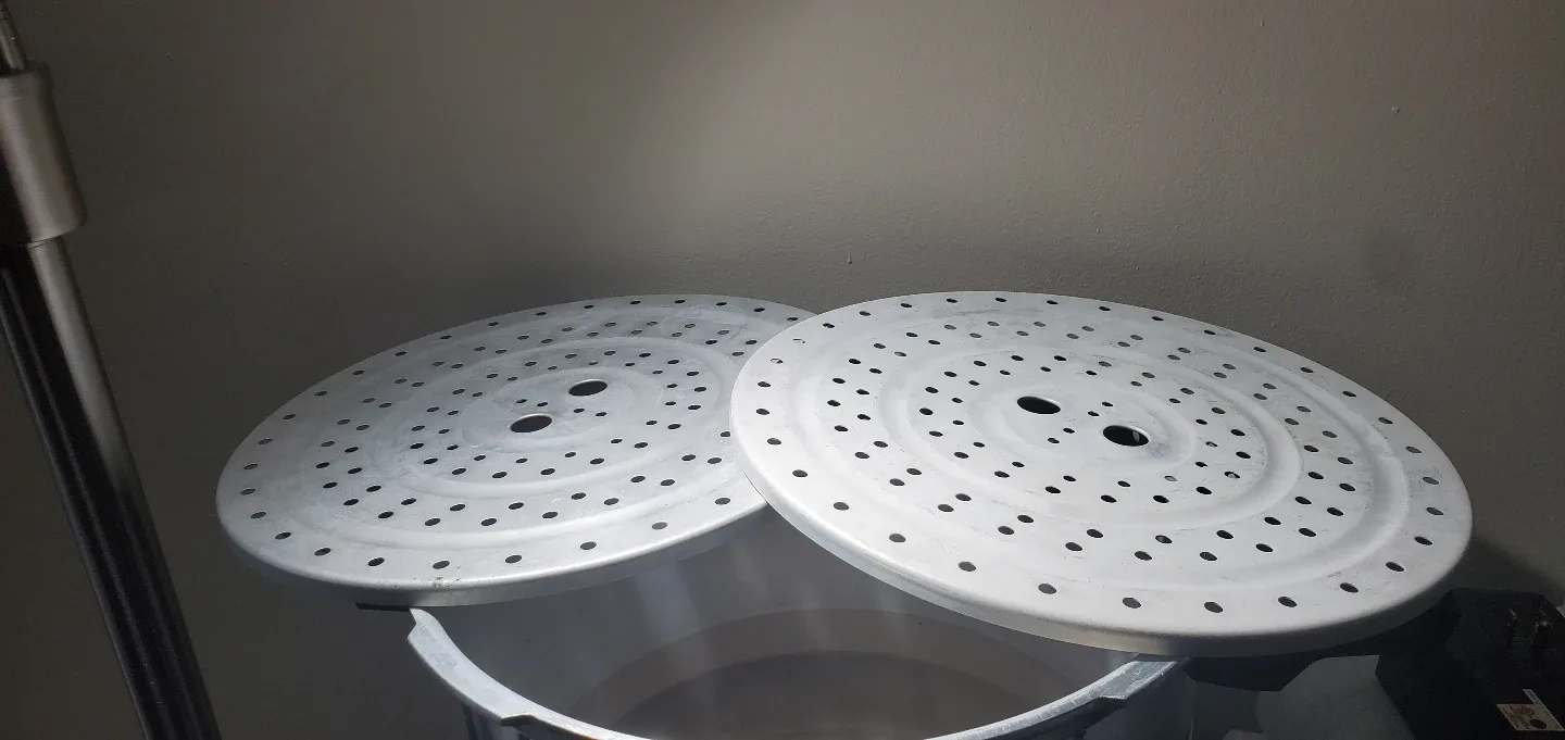 Tfal Extra large Canning Pressure Cooker 22 Qt. image indicator(4)