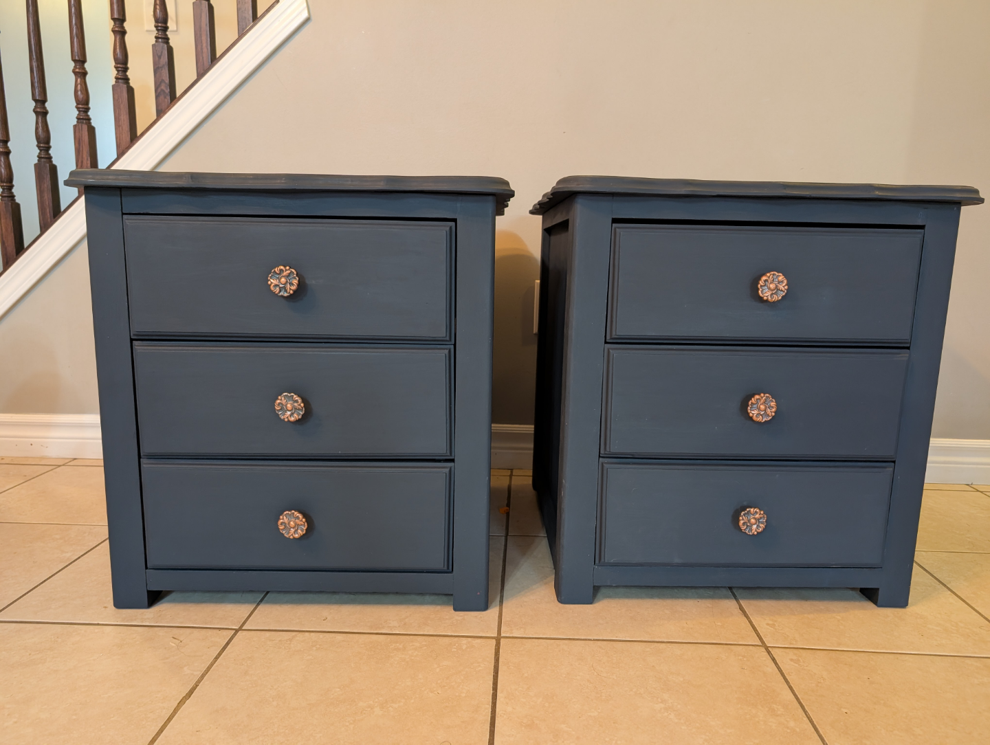 Pair of Upcycled Nightstands - Dark blue with Wood Tops 🧡 - photo 2