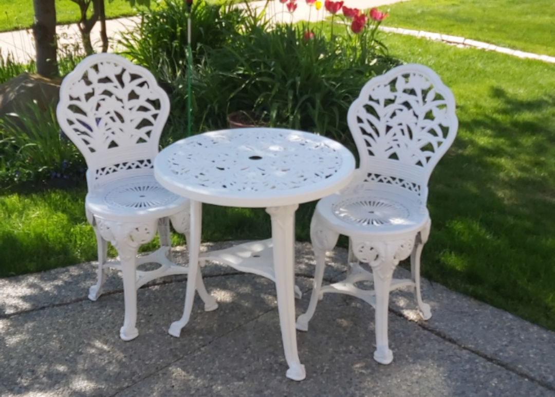 White Metal Patio Set - 2 Chairs and Table - photo 5