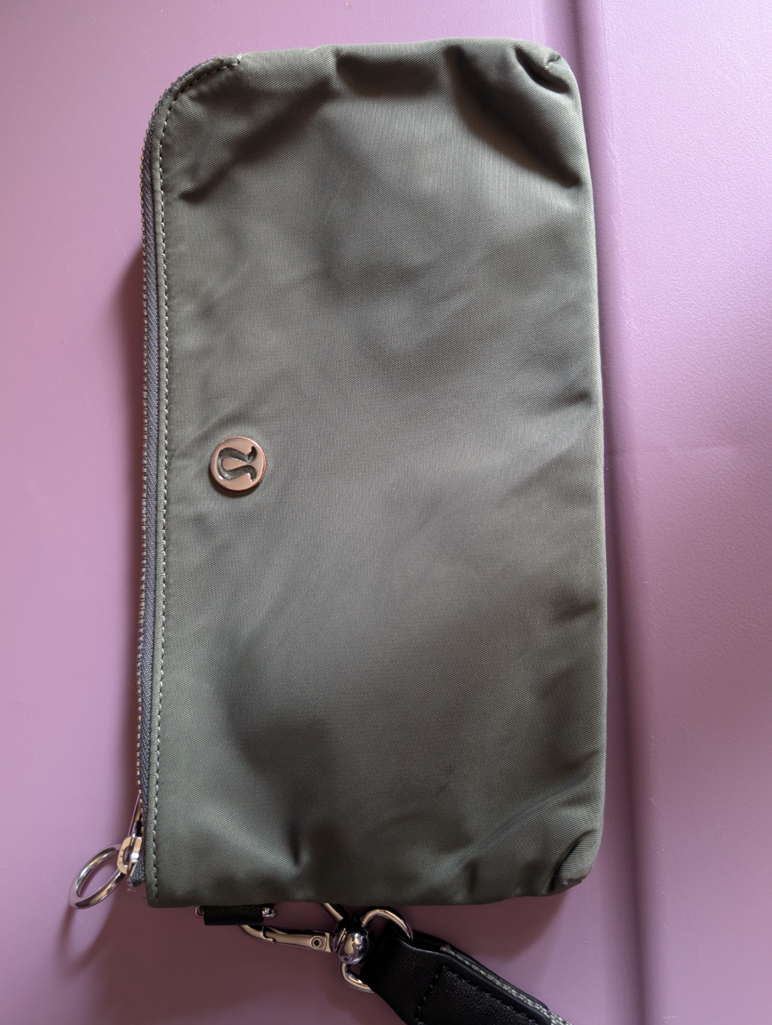 Lululemon wallet