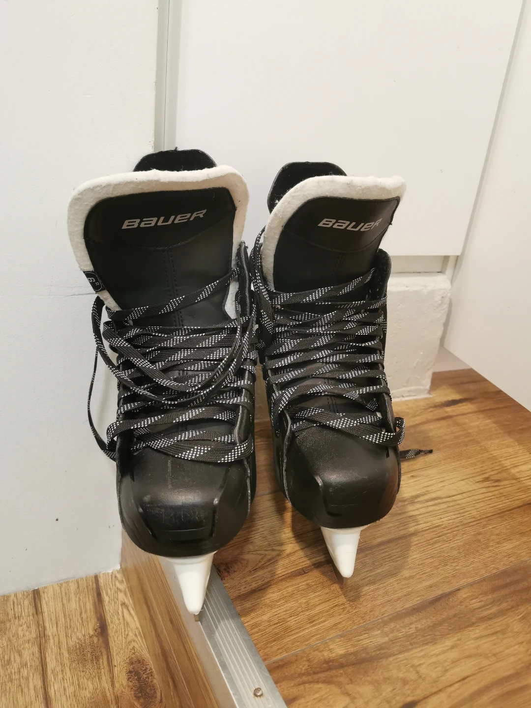 Bauer Challenger Ice Skates - photo 2