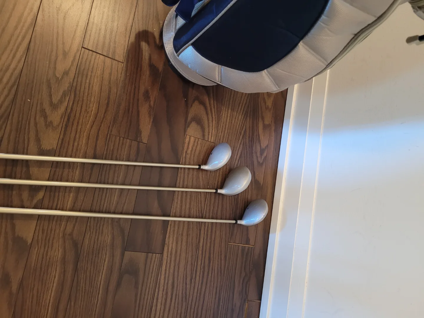 Women's Right hand Golf Club Set & Golf Bag image indicator(5)