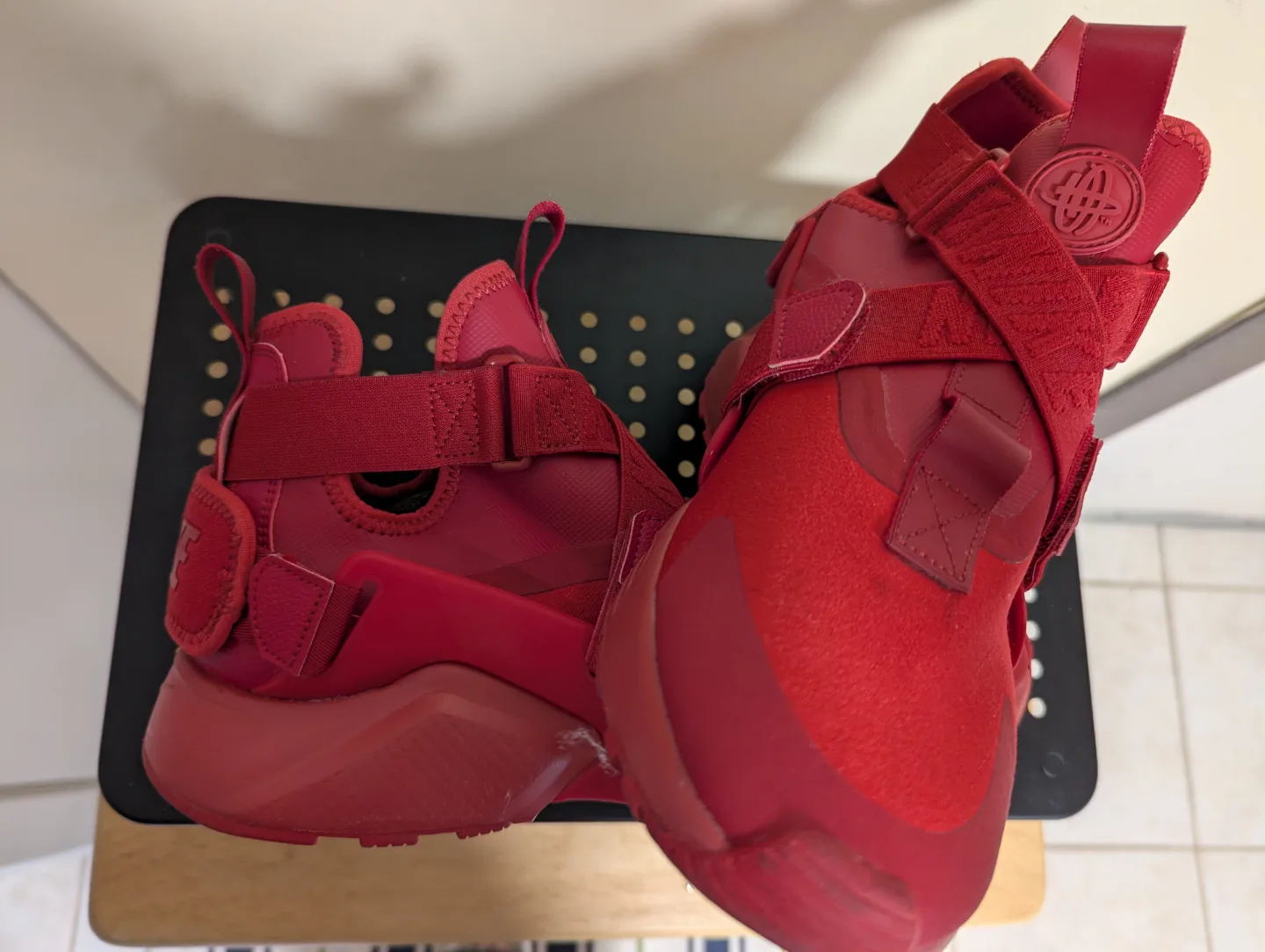 Nike Air Huarache ~ *Like New* image indicator(4)