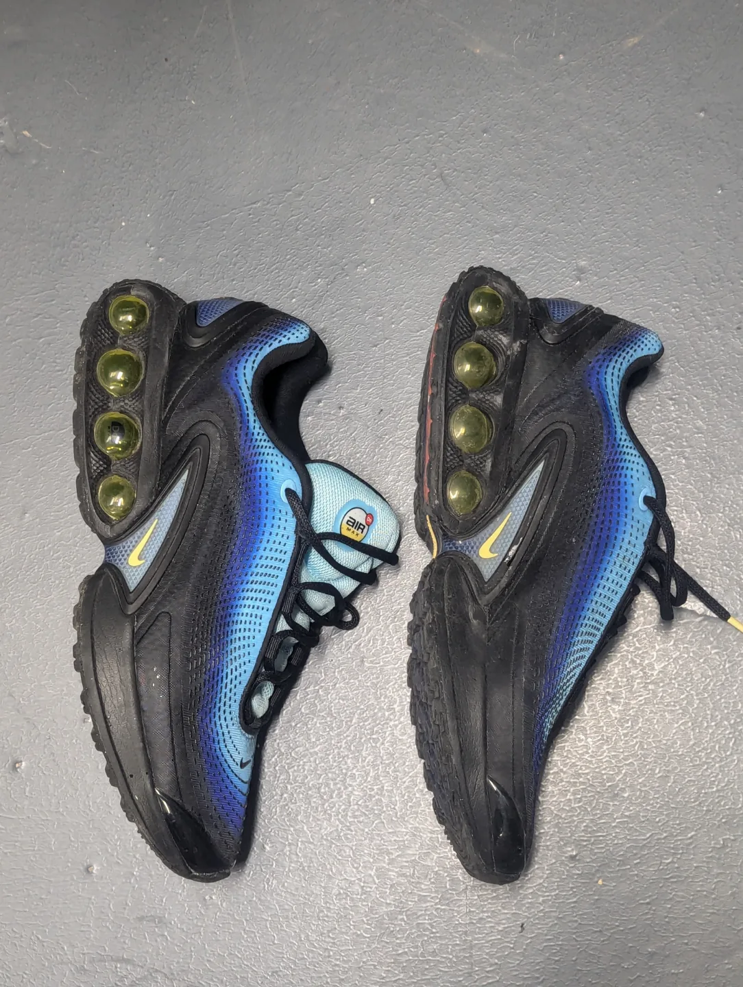 Nike Air Max Plus DN Running Shoes Sz 10 image indicator(5)