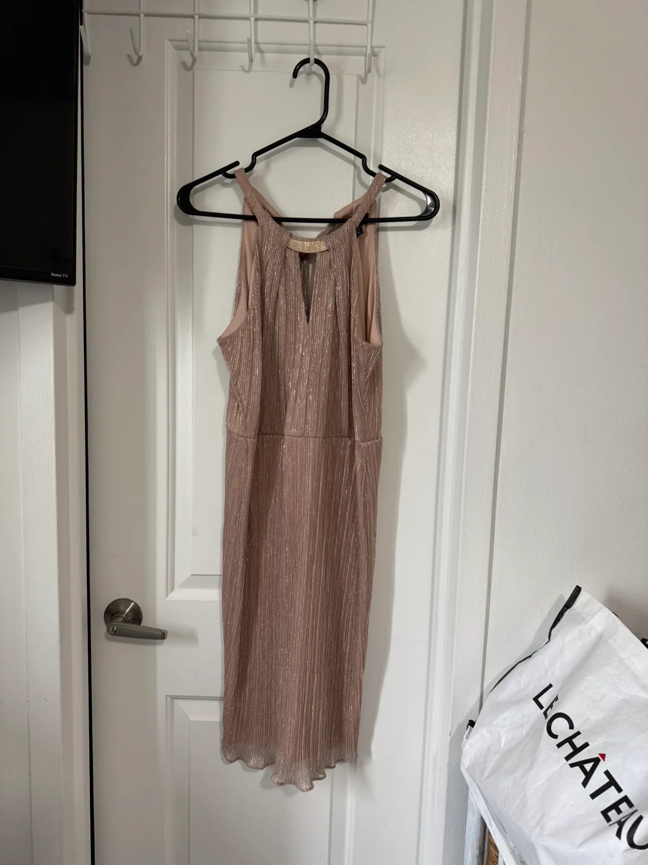 Moving:Womens Dresses Le Chateau Rose  Gold Halter  etc thumbnail