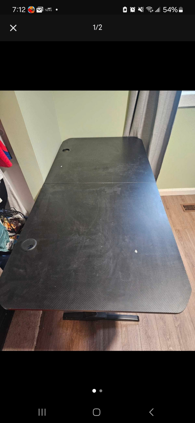 gaming computer desk 🤎