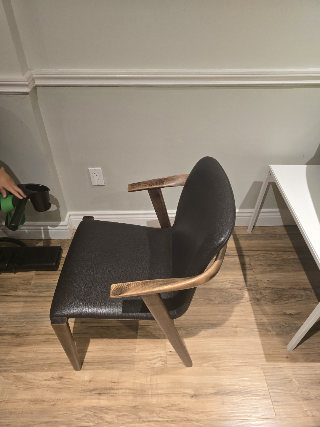 Mid-Century Modern Armchair - photo 2