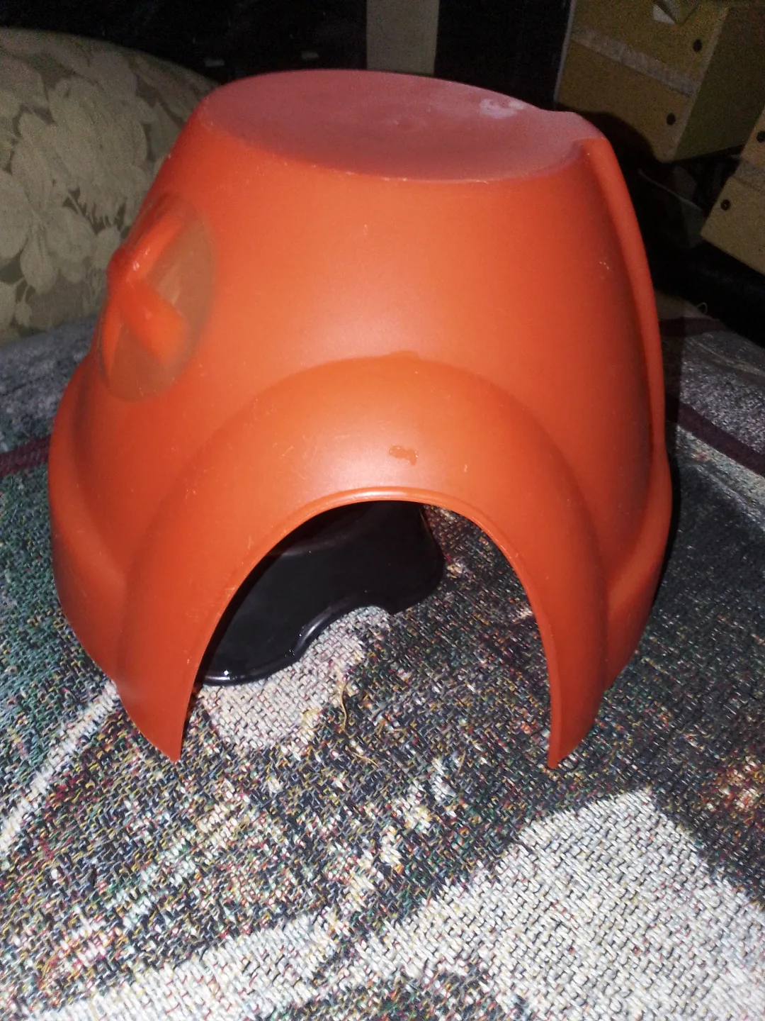 Pet Igloo/animal hideout for rodents with spill proof food dish thumbnail