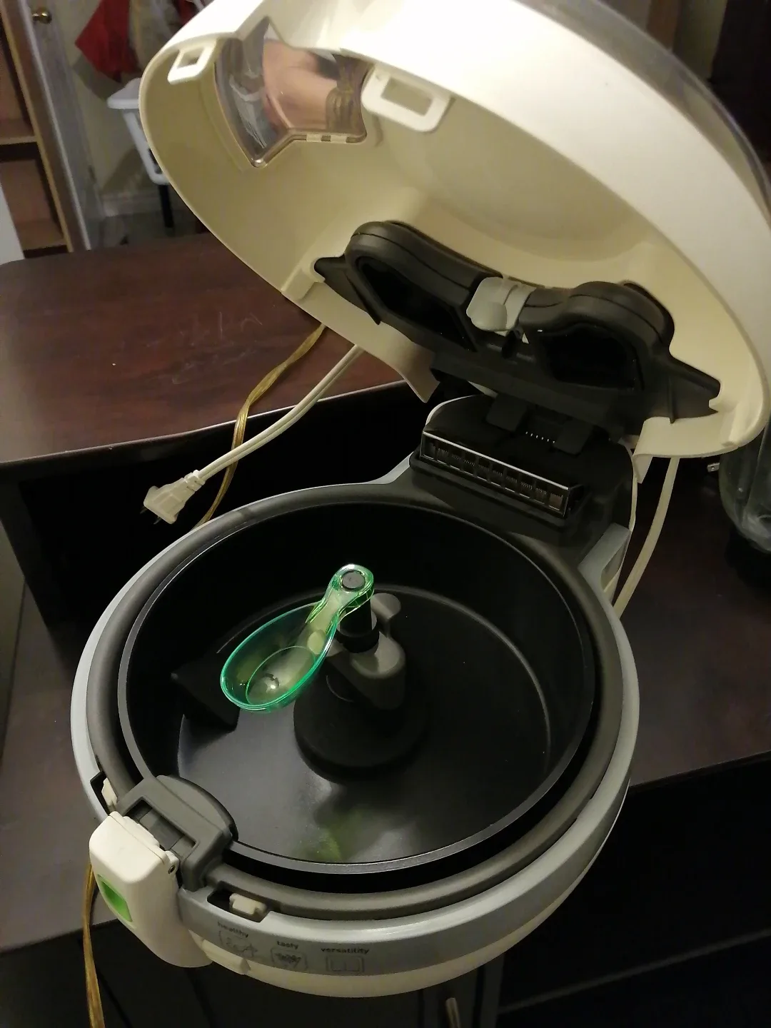 T-Fal Actifry Low-Fat Air Fryer image indicator(5)