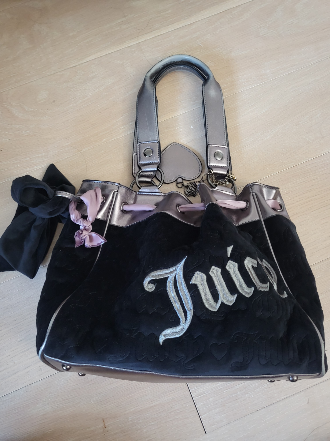 Customized Juicy Couture daydreamer bag