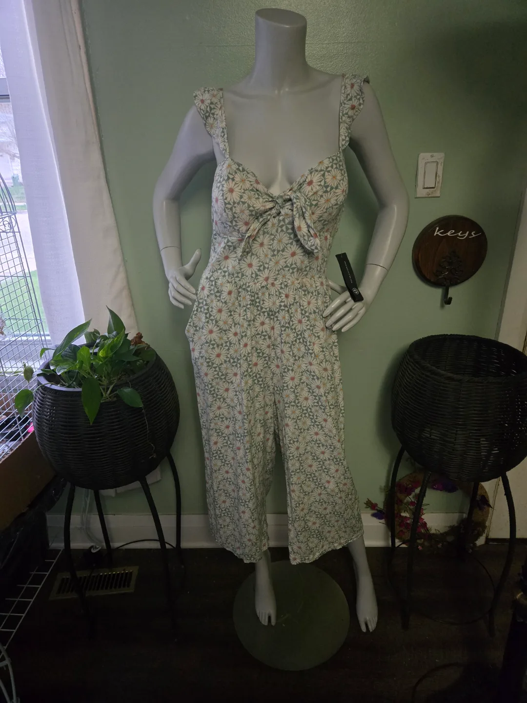 U Wish Women's Daisy Print Jumpsuit Size Large thumbnail