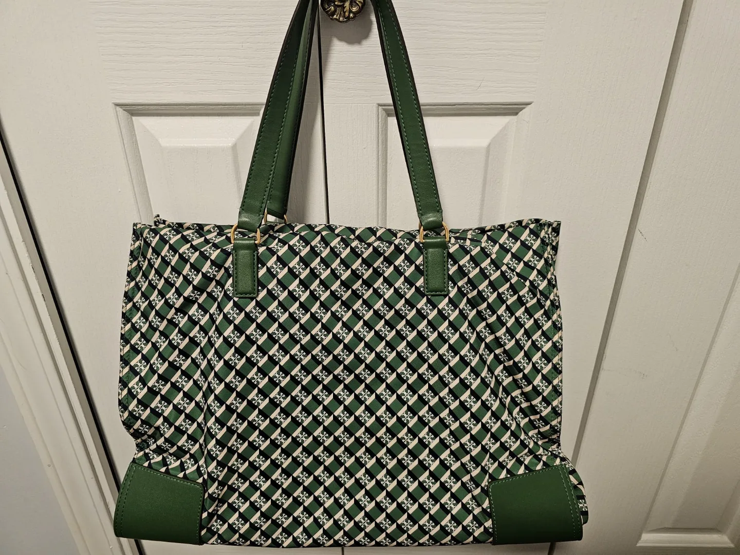 Tory Burch Green Geometric Tote Bag image indicator(2)