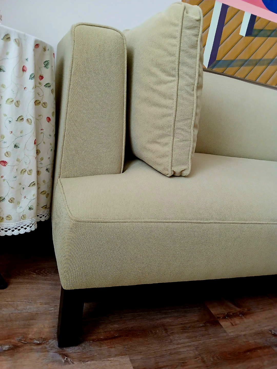 DeBoer's Sofa 84" x 34" x 30", Khaki colour. - photo 3