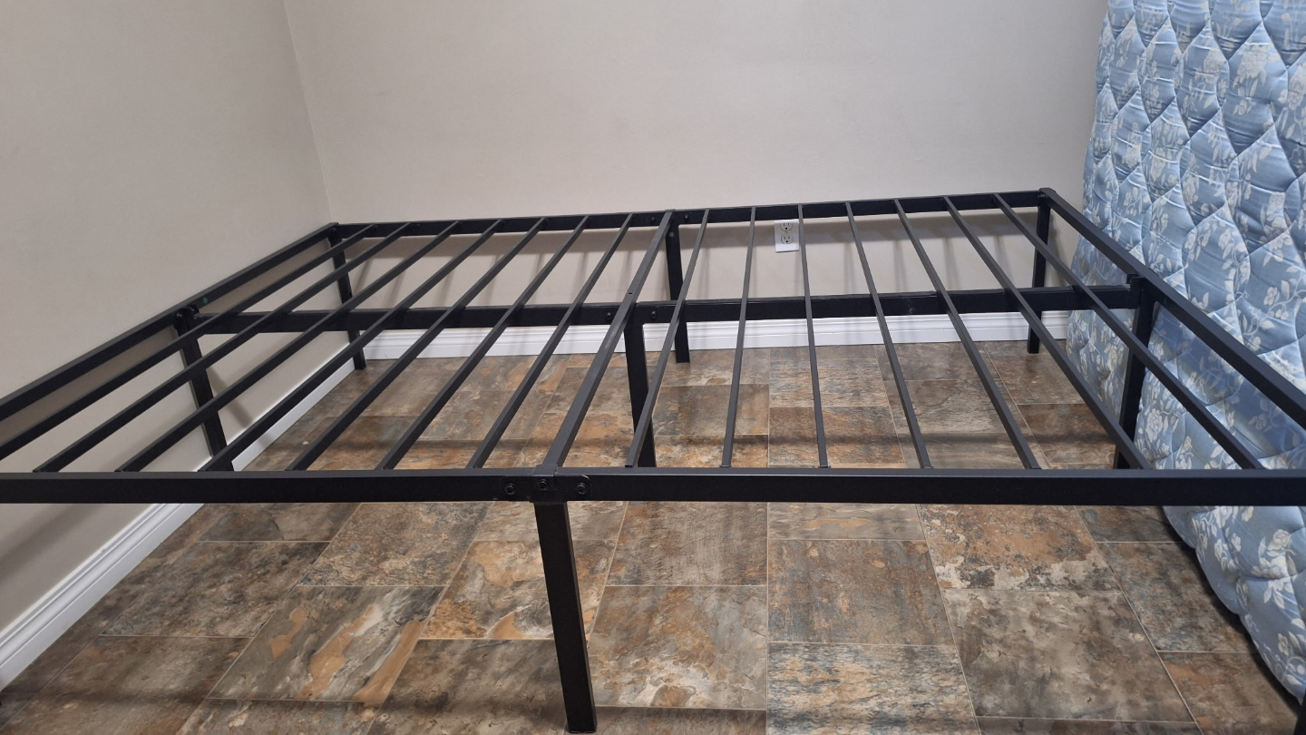 Queen Metal Bed Frame - photo 3