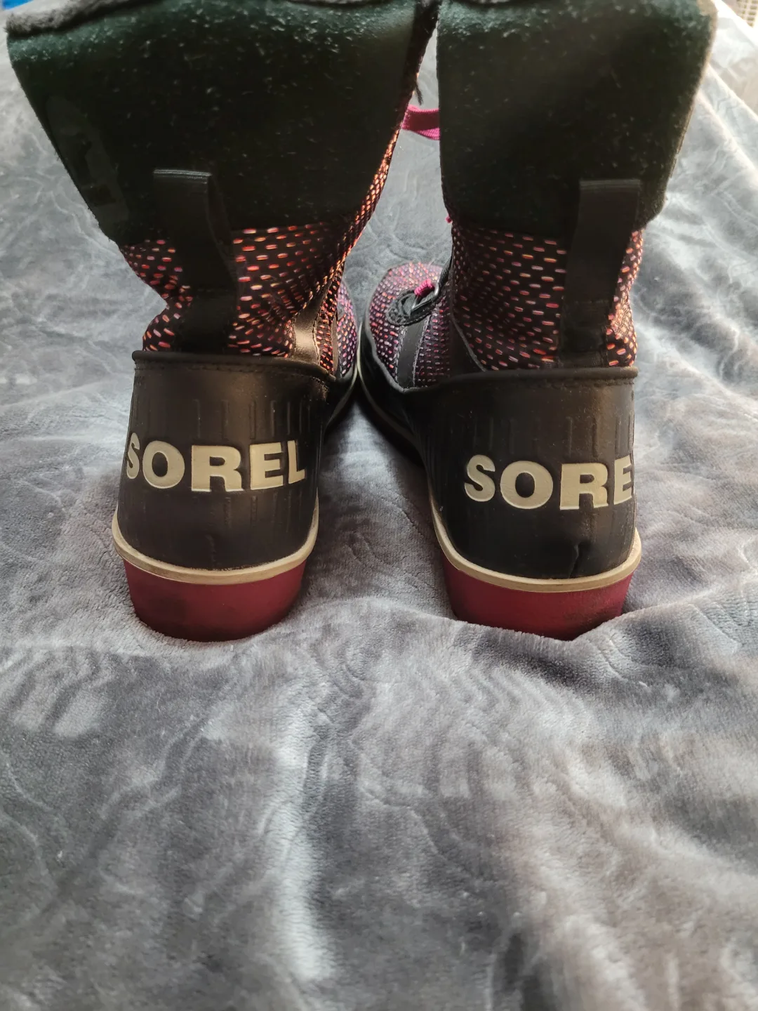 Sorel Winter Boots Women's Size 8 image indicator(5)