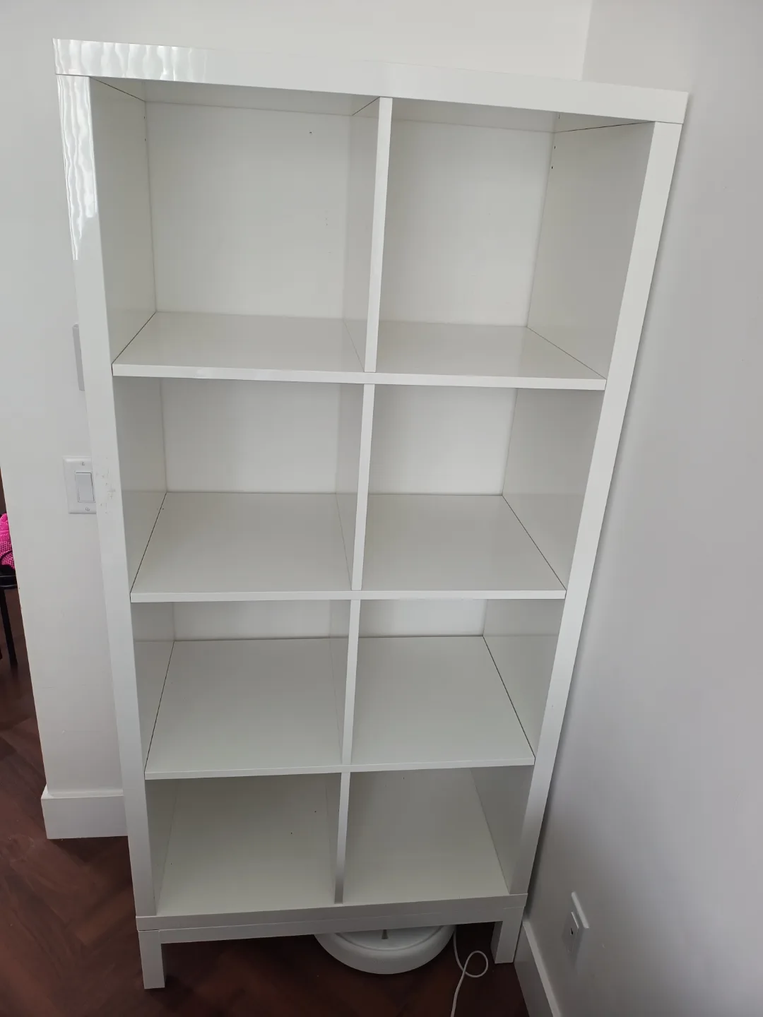 IKEA KALLAX Shelf Unit - Gloss White with underframe image indicator(3)