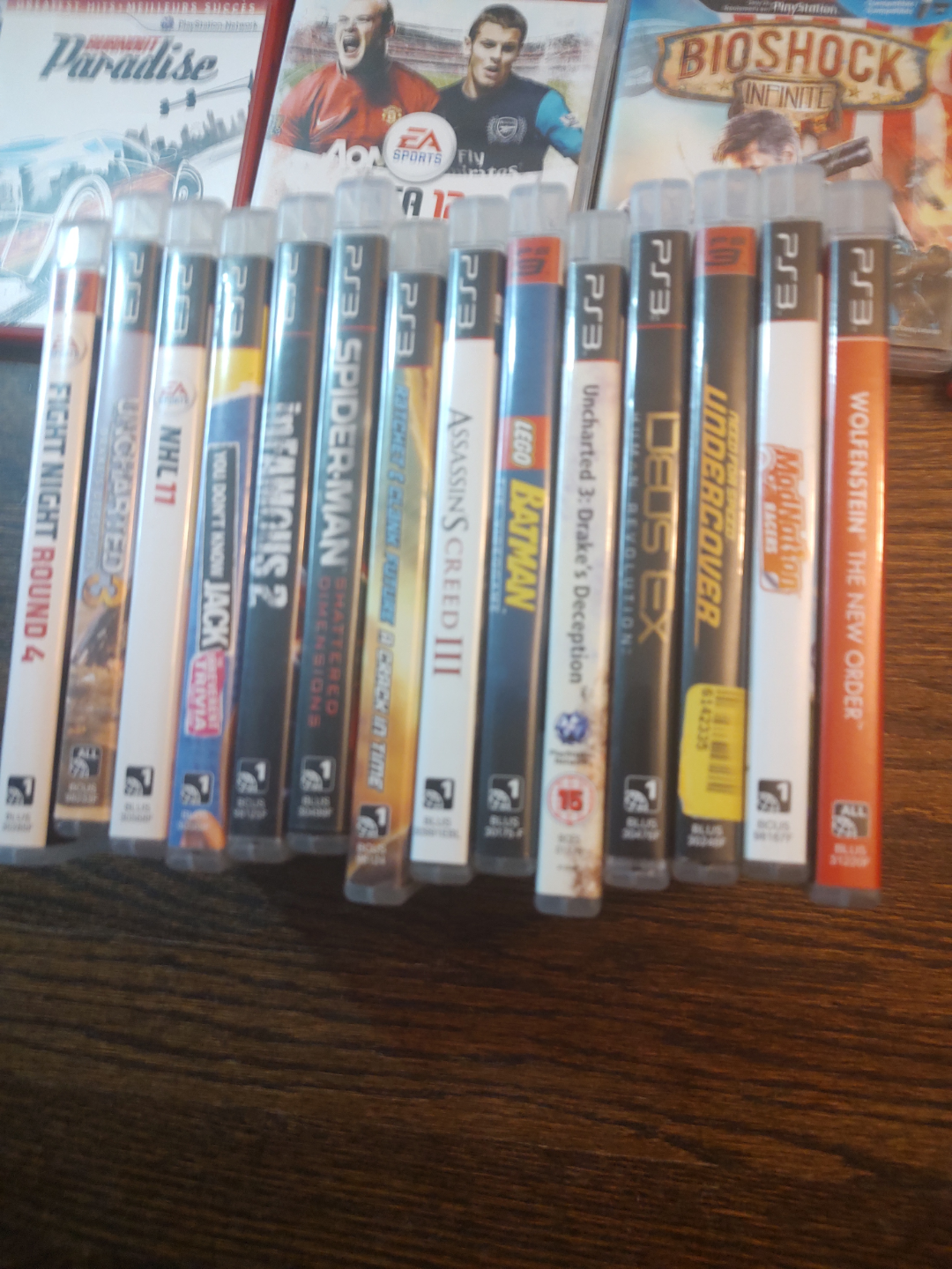 PS3 Console with 30+ Games and 2 Controllers - photo 3