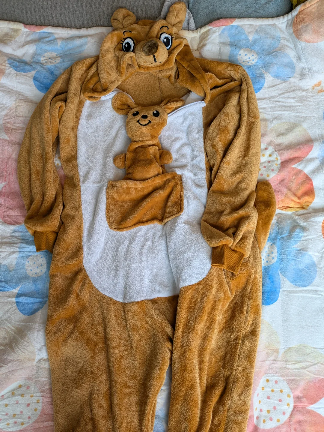 Kangaroo Adult Onesie (plus Joey toy) image indicator(3)