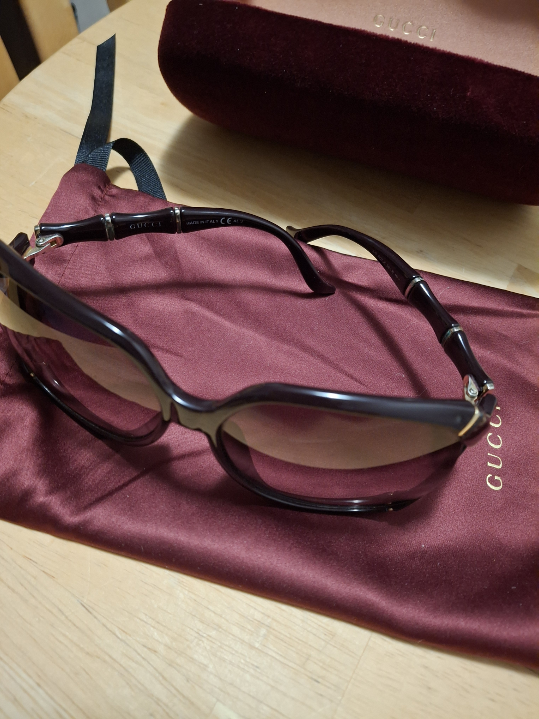 Gucci Sunglasses with Case - photo 2