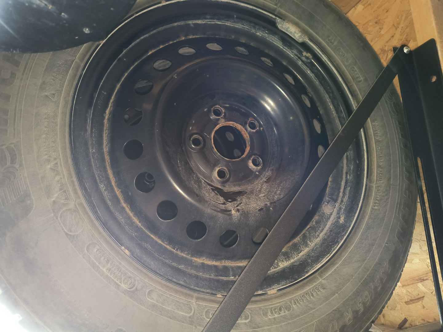 Used Winter Tires - 235/65 R17 Honda CRV - photo 3