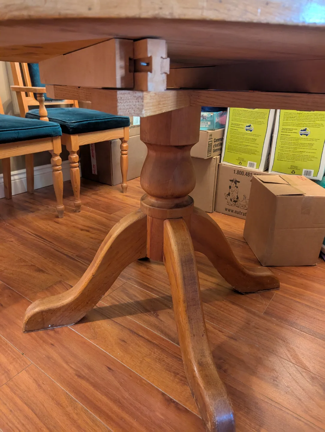 Round dining table image indicator(3)