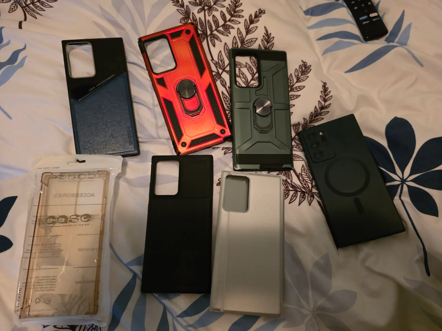 Samsung Galaxy Note20 Ultra 5G - Phone and Cases image indicator(4)