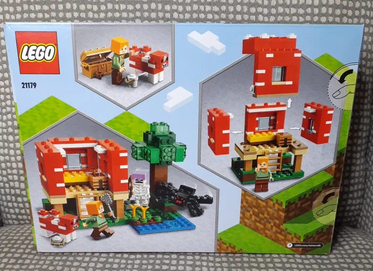 LEGO Minecraft The Mushroom House 21179 Building Kit image indicator(2)