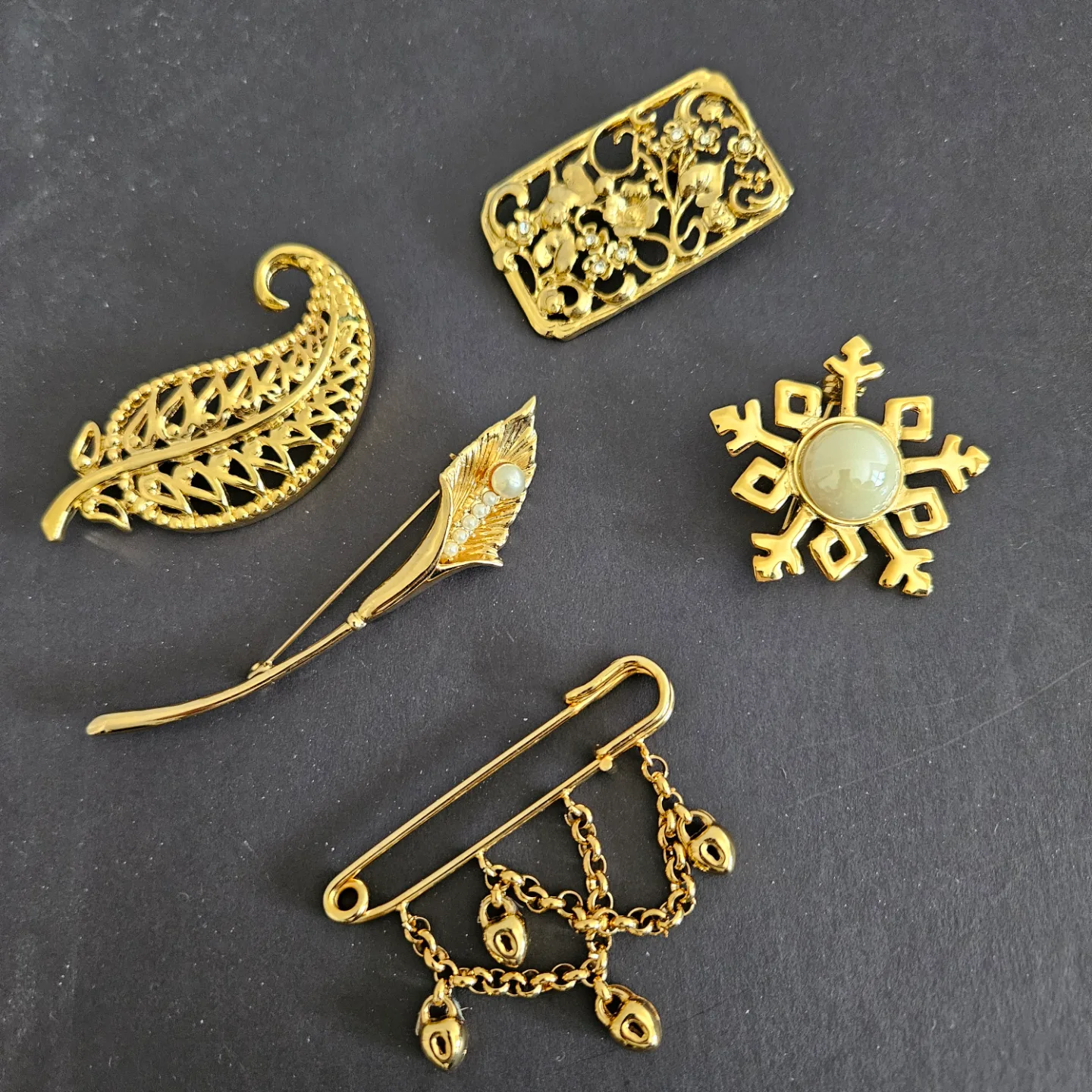 Gold Tone Brooch Pin Set of Four thumbnail