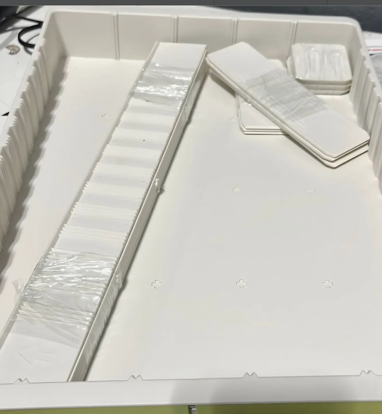 Adjustable Cutlery Organizer with Dividers image indicator(3)