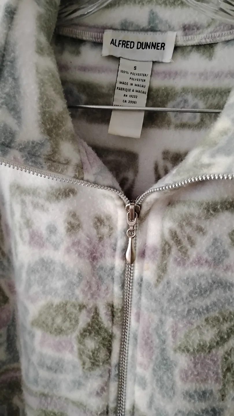 Alfred Dunner Fleece Jacket Size Small image indicator(2)