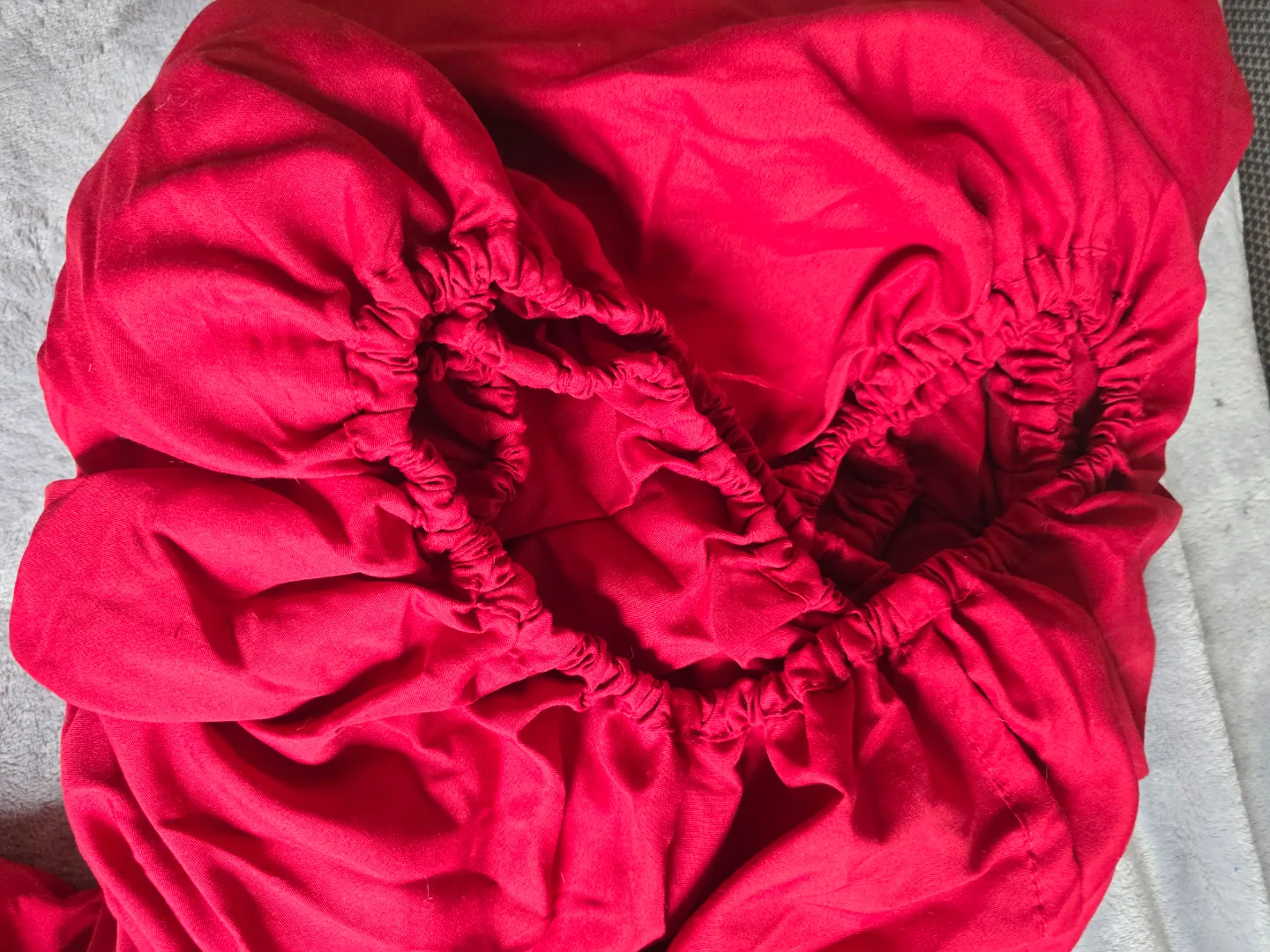 🥕[freecycle] Red twin Fitted Sheets image indicator(3)