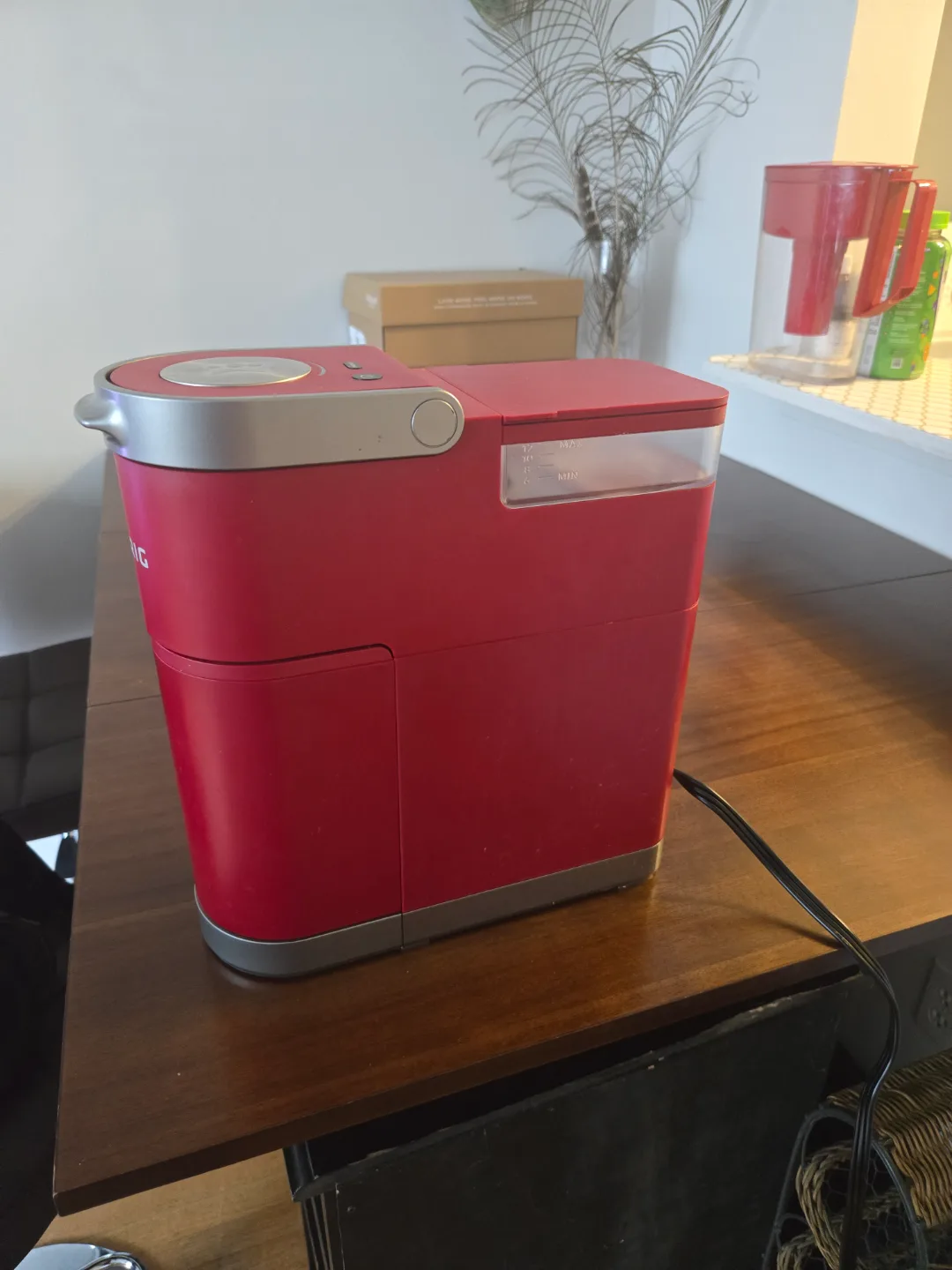 Keurig K-Mini Plus Coffee Maker - Red image indicator(2)