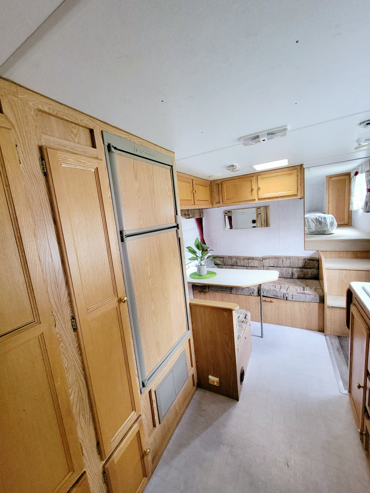 2001 23' Westwind 5th wheel trailer in a great condition - photo 5