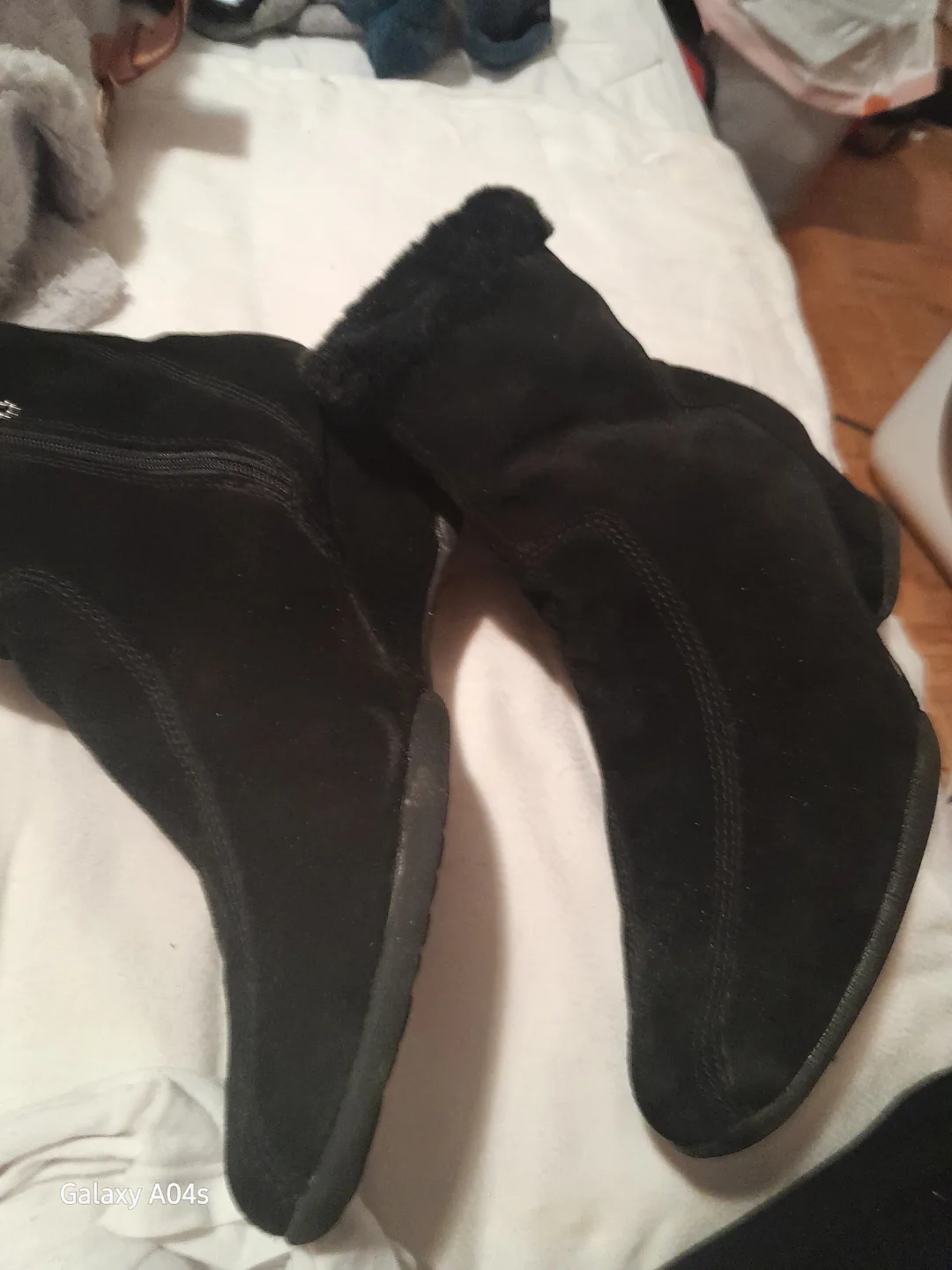 Women's Black Suede Ankle Boots with Faux Fur image indicator(4)