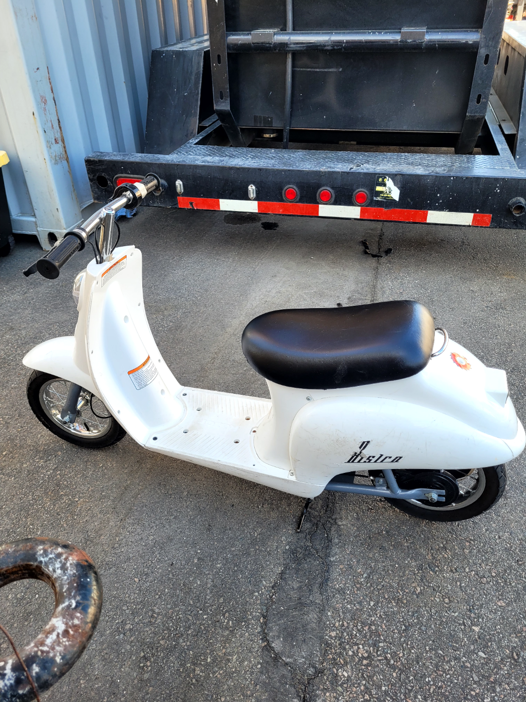 Kids' White Electric Scooter - photo 2