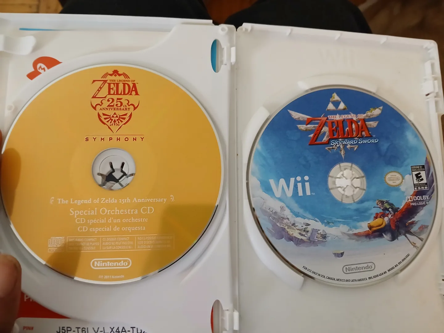 The Legend of Zelda: Skyward Sword (Wii) 25YR image indicator(2)