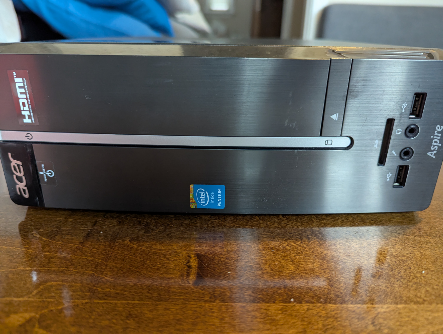 Acer Aspire XC-603G-UW15 Desktop Computer with Compaq Monitor - photo 3