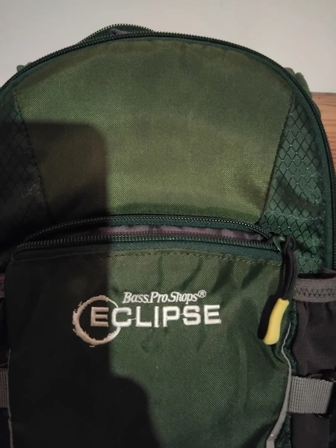 Bass Pro Shops Eclipse Hydration Pack image indicator(3)