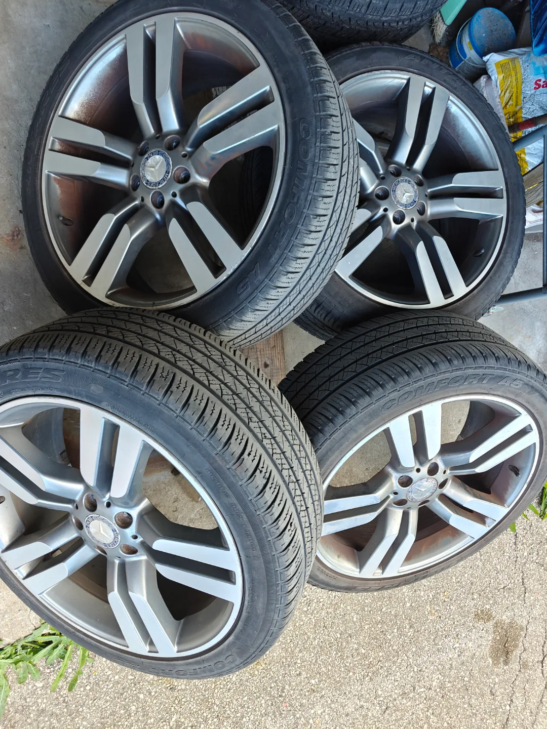 Mercedes Benz All Season Car Tires thumbnail