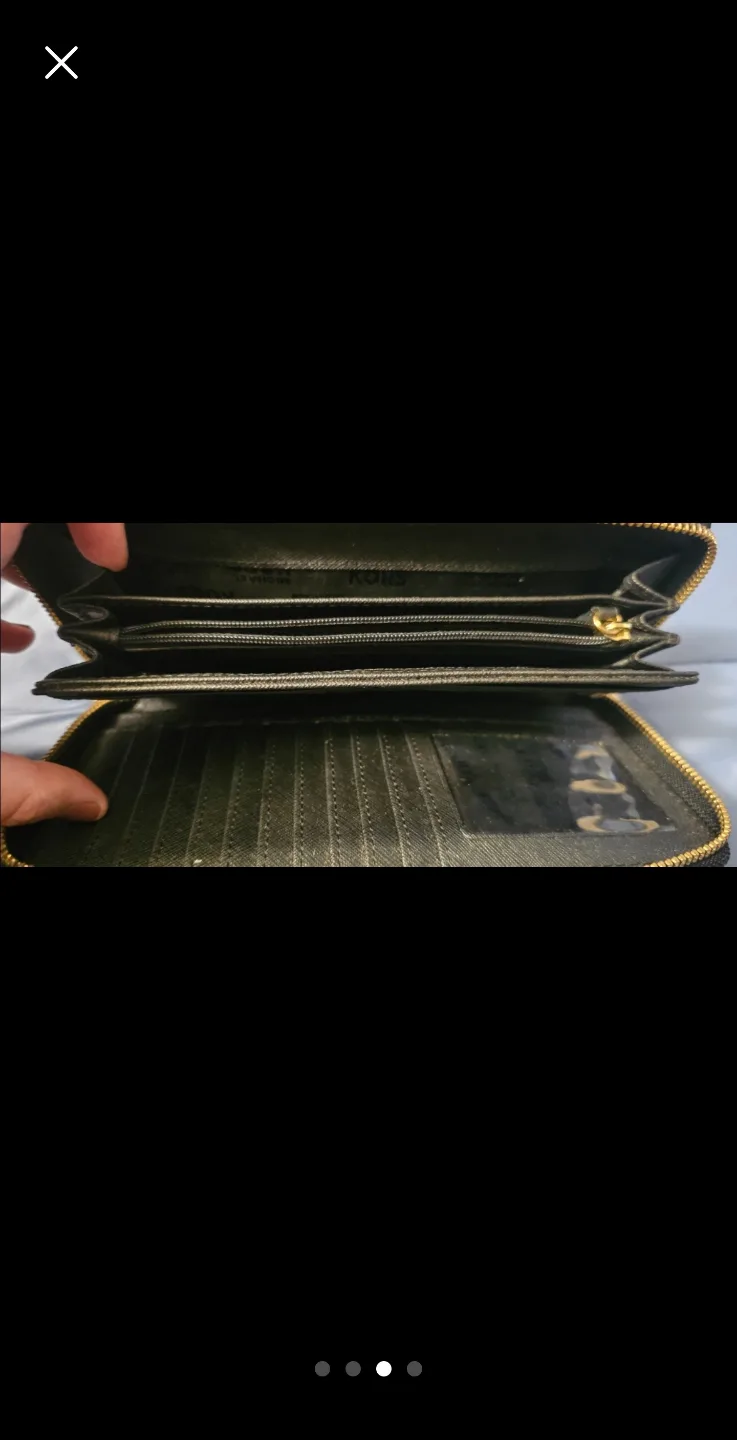 Michael Kors Black bag & wallet set image indicator(5)