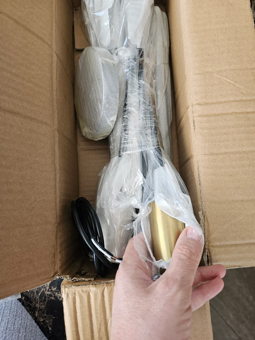 8-Light Sputnik Chandelier, Black and Gold, Height Adjustable image indicator(8)