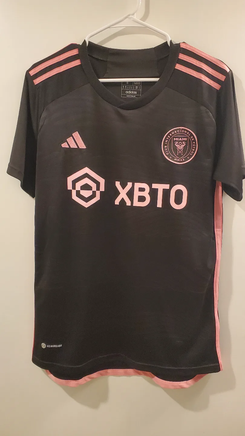 Adidas Lionel Messi Inter Miami Jersey - Men's Small (Slim fit) thumbnail