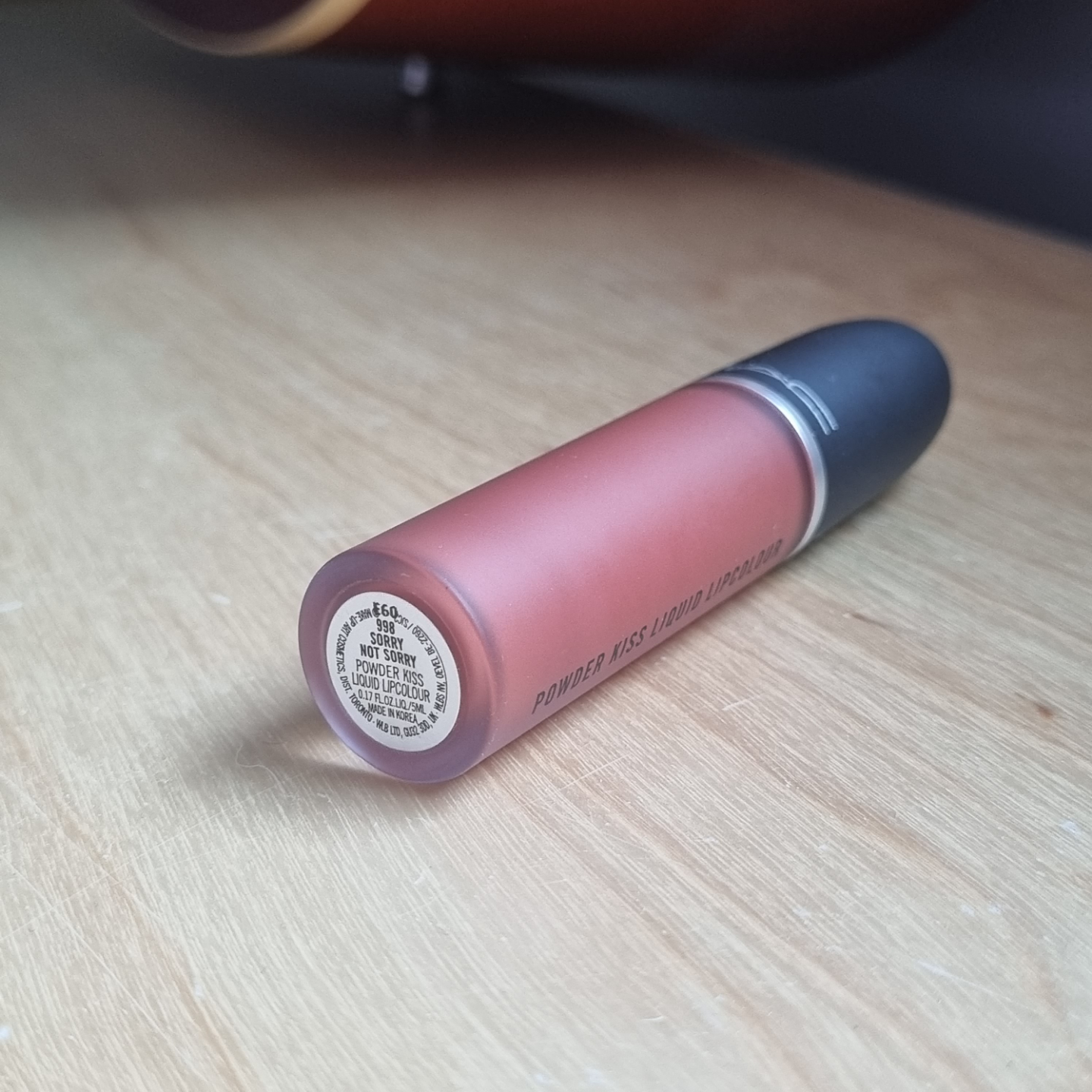 MAC powder kiss liquid lipstick 998 Sorry not Sorry - photo 2