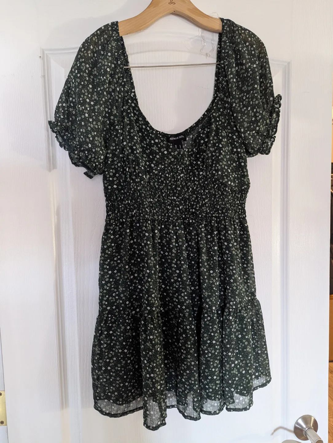 Green floral mini dress 🧡 thumbnail