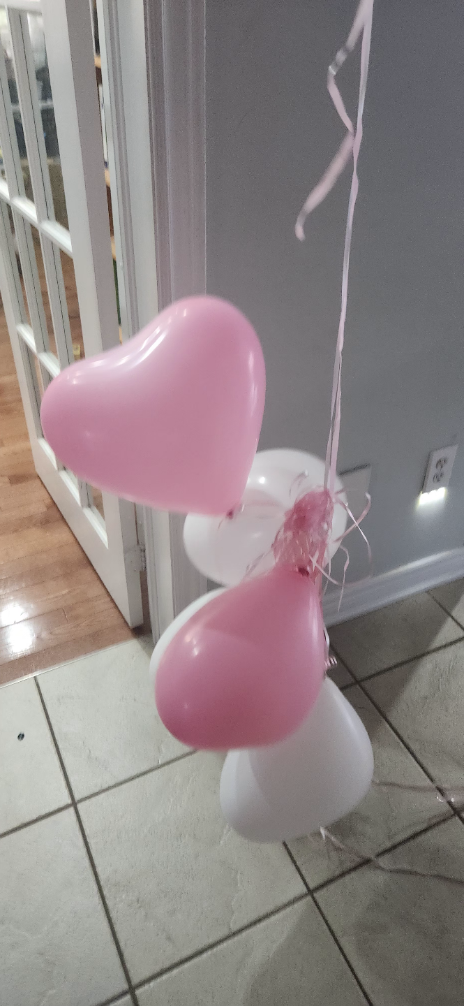6 heart shaped pink and white helium balloons inflated - photo 2
