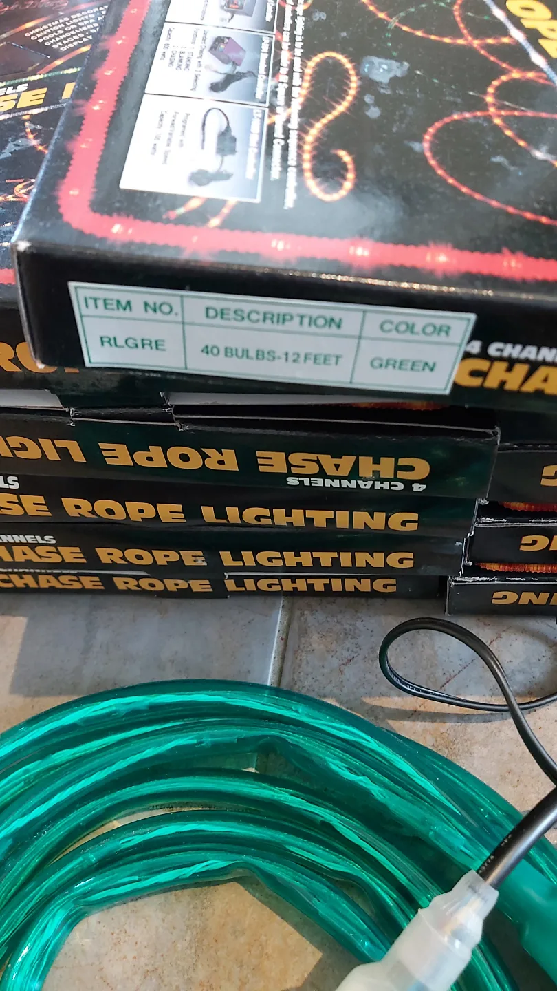 Chase Rope Lighting - Green - 40 Bulbs - 12 Feet image indicator(2)